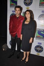 Ranbir Kapoor and Neetu Singh on the sets of KBC in Mumbai on 7th Sept 2013 (47).JPG